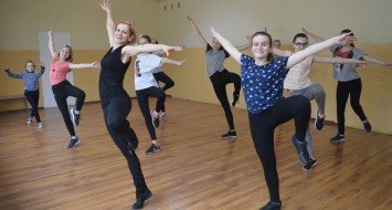 Trzeci dzień warsztatów tanecznych na jazzowo